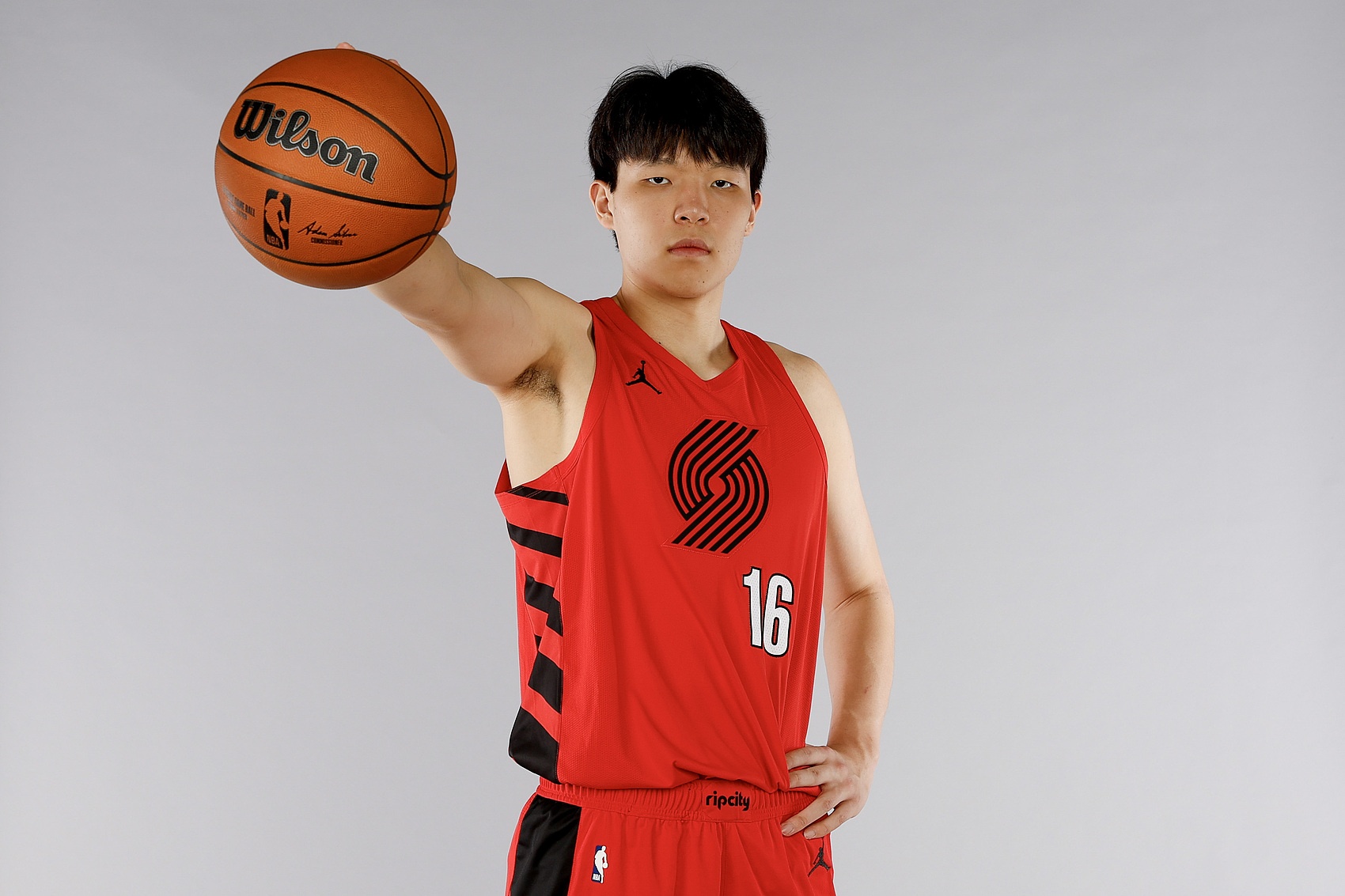 记者观察：CBA夏季联赛节奏快如倍速播放 杨瀚森适应能力值得肯定